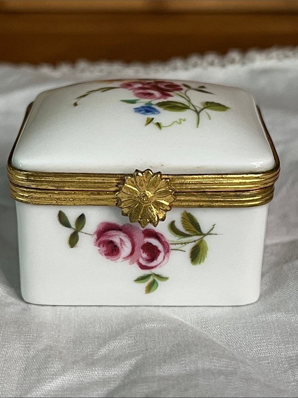 Vintage Limoges France Floral Trinket Box with Gold Trim & hinged lid